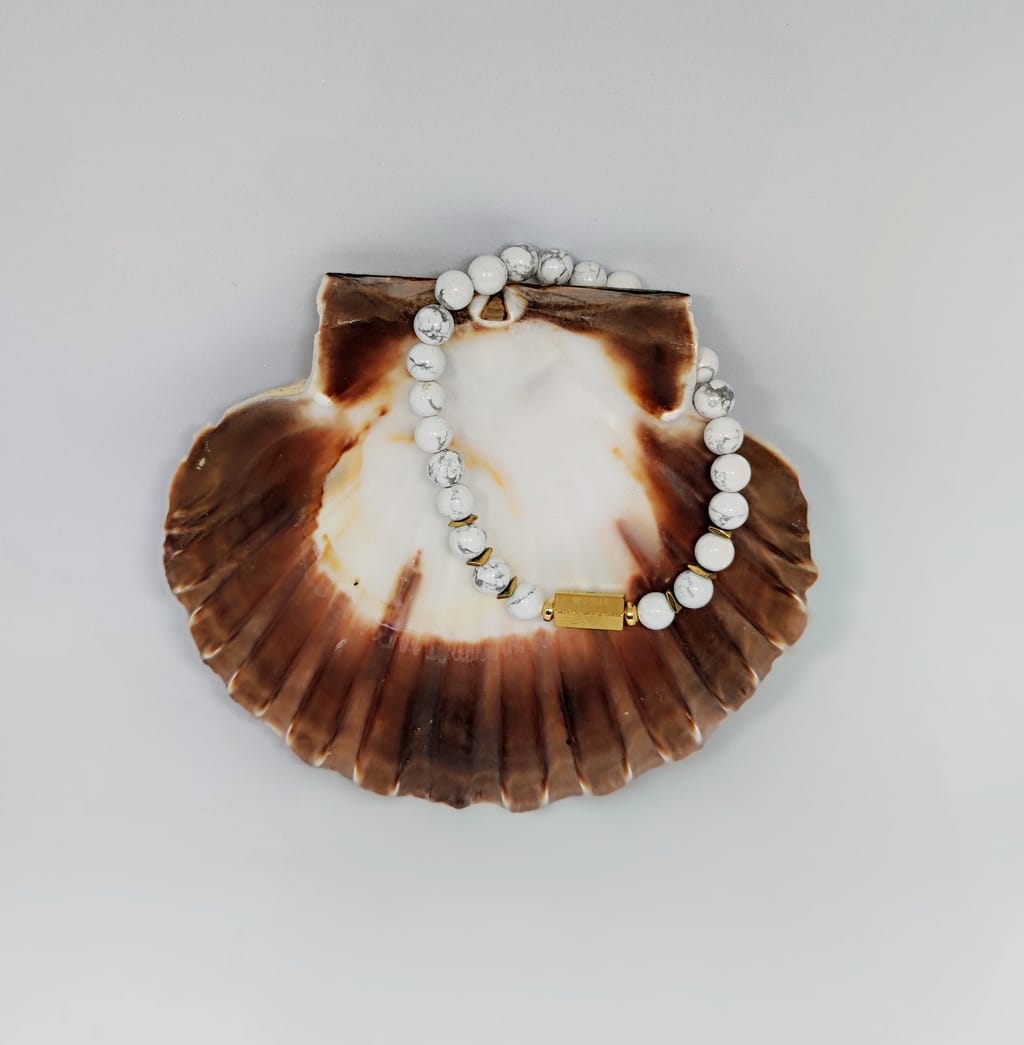 Coffret Bracelet Howlite avec médaillon